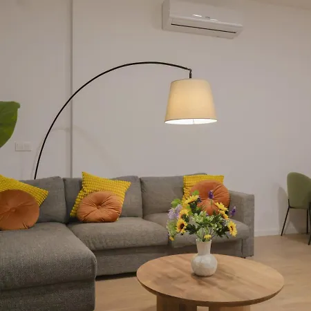 Comfortabel Next To La Marina דירה *